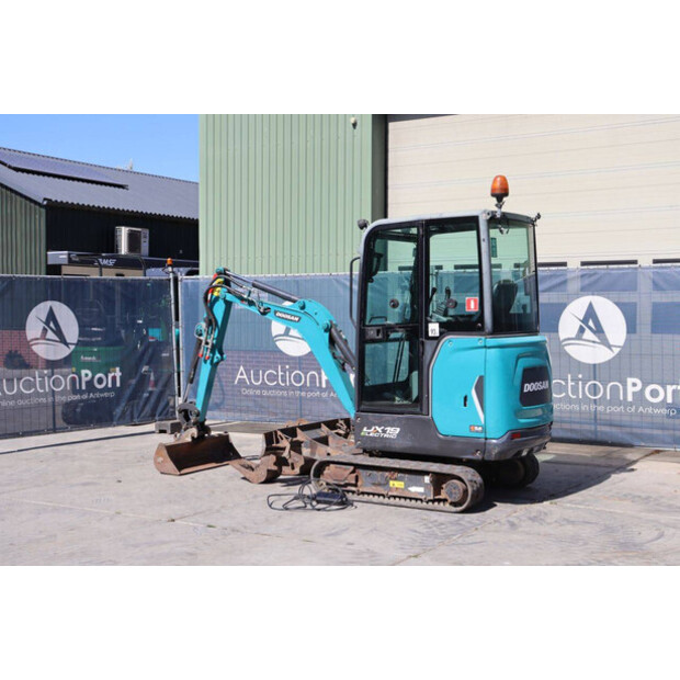 2021 Doosan DX19-49166447