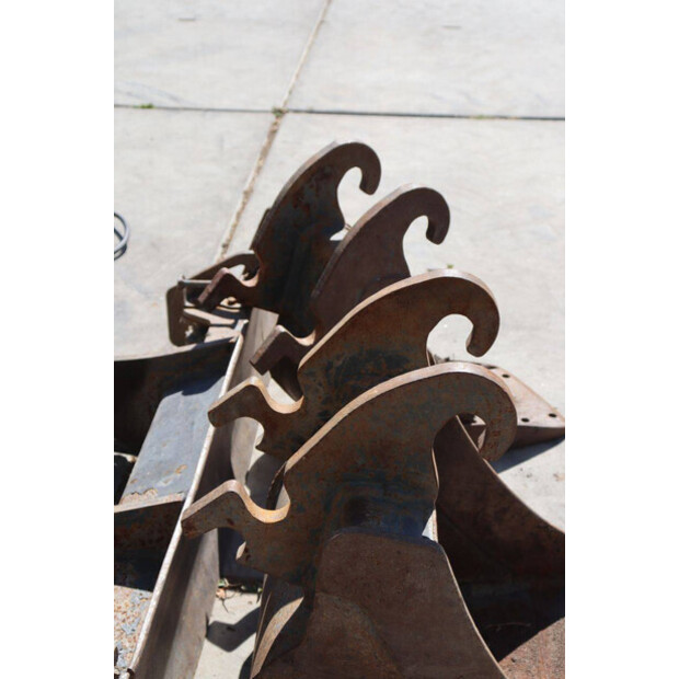 2021 Doosan DX19-49166484