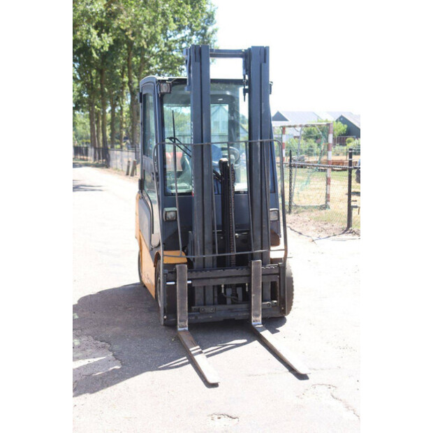 2015 Jungheinrich TFG 320-49166563