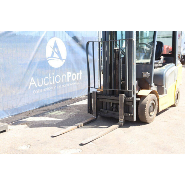 2015 Jungheinrich TFG 320-49166566