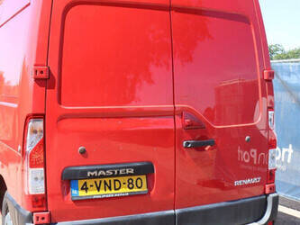 2011-renault-master-1489801-49166815