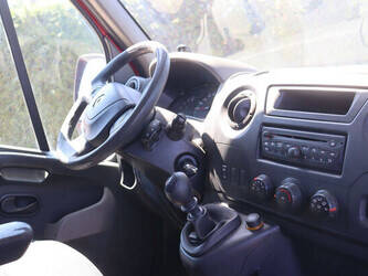 2011-renault-master-1489801-49166842