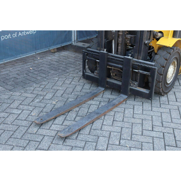 2011 Yale GLP25VX-49167418