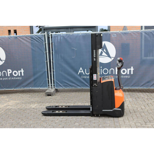 2015 BT SWE140L-49167545