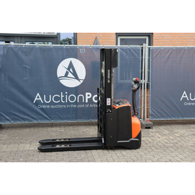 2015 BT SWE140L-49167572