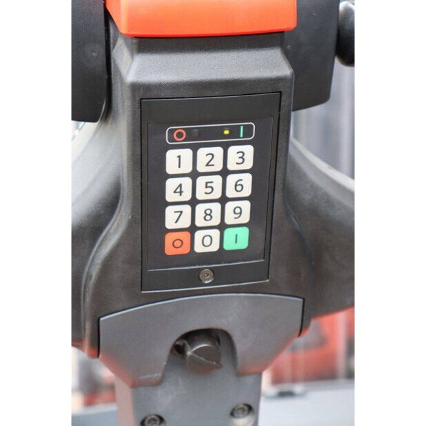 2015 BT SWE140L-49167586