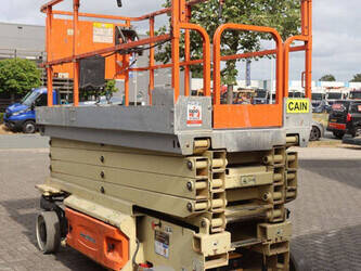 jlg-3246-es-1489837-49168085