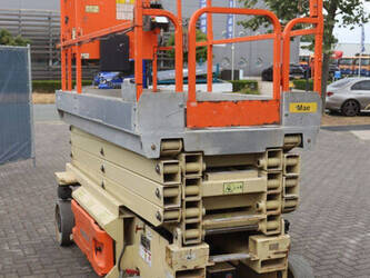 2011-jlg-3246-es-1489838-49168108