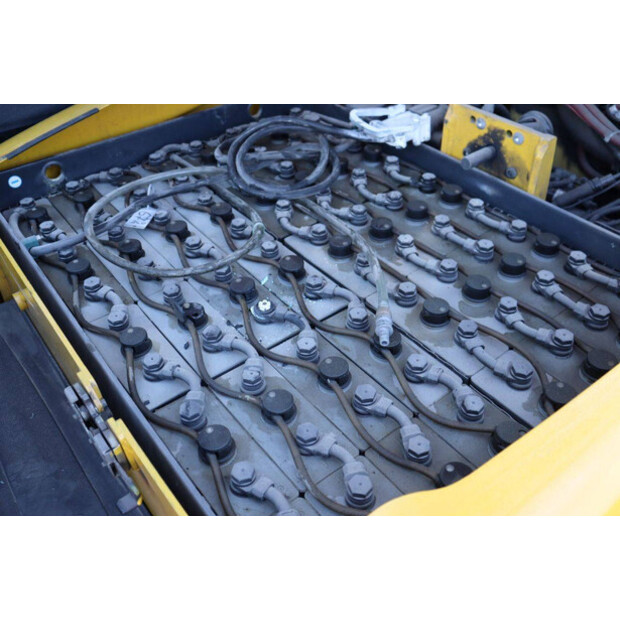 2011 Yale ERP25VL-49168278