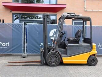 Image de CHARIOTS ÉLÉVATEURS 2003 Still R60-35