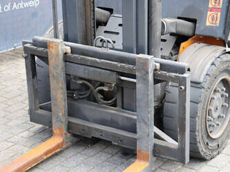 2003-still-r60-35-1489846-49168359