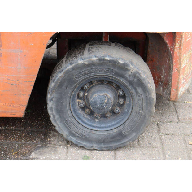 1990 NISSAN EH02A25-49168475