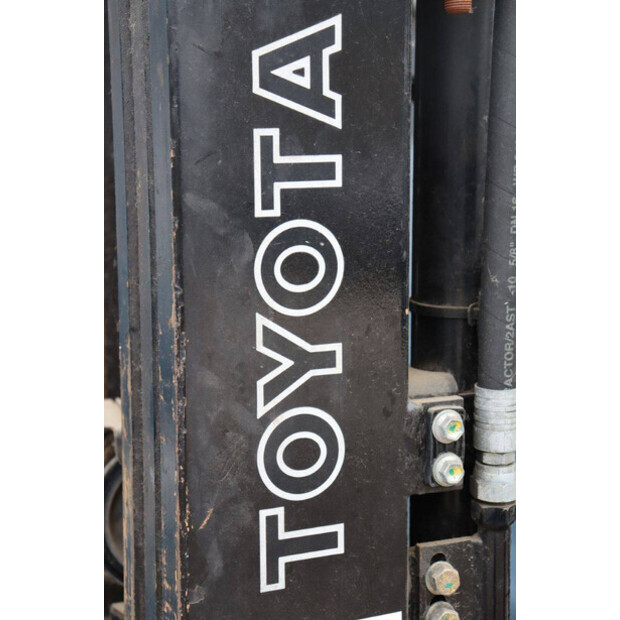 2005 Toyota 7FBEF18-49168581