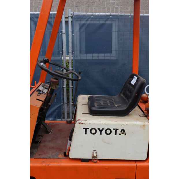 Toyota 2F6L9-49168624