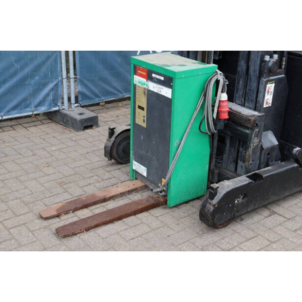 2004 MITSUBISHI RB16KN-49168648
