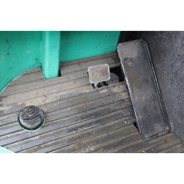 2004 MITSUBISHI RB16KN-49168657