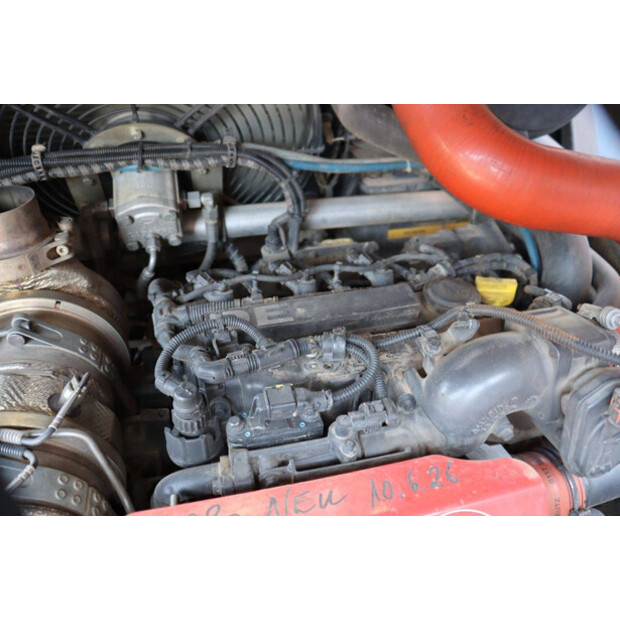 2020 احلامن AS90-49168857