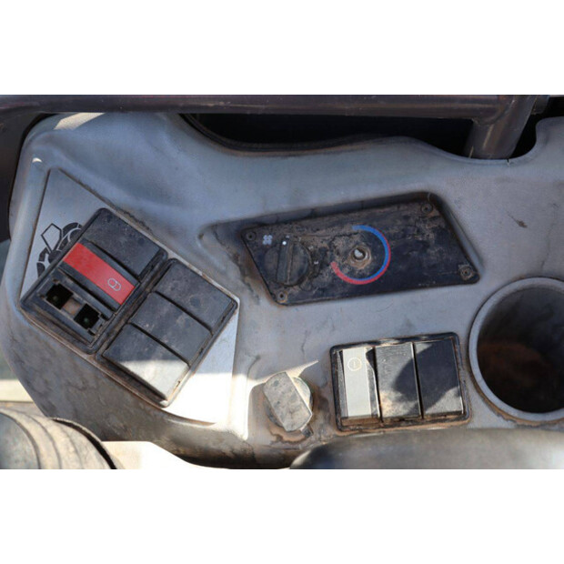 2020 احلامن AS90-49168868