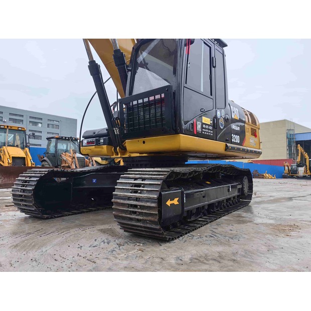 2024 Caterpillar 320D-49168996