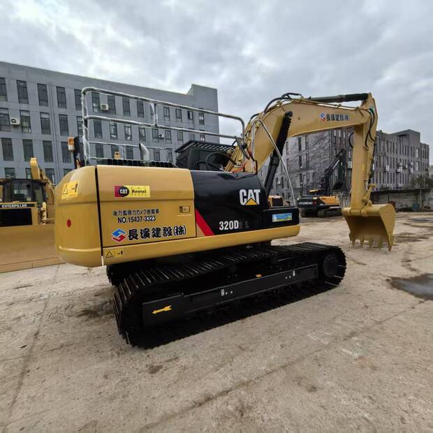 2023 Caterpillar 320D2L-49169006