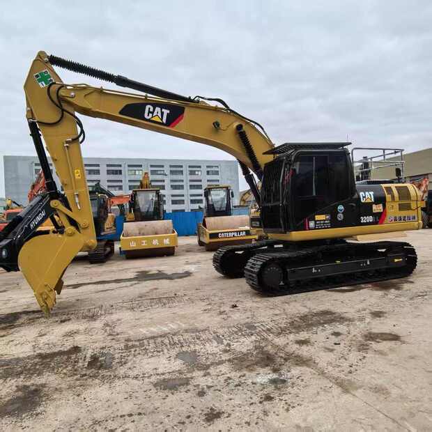 2023 Caterpillar 320D2L-49169007