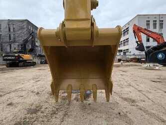 2023-caterpillar-320d2l-1489876-49169014
