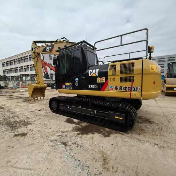 2023 Caterpillar 320D2L-49169016