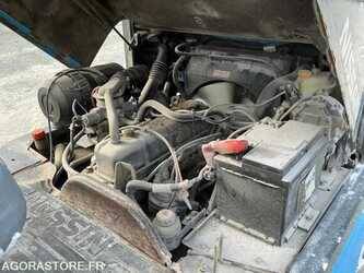 nissan-ud02a25pq-3f550-1489895-49169290