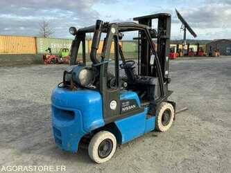nissan-ud02a25pq-3f550-1489895-49169295