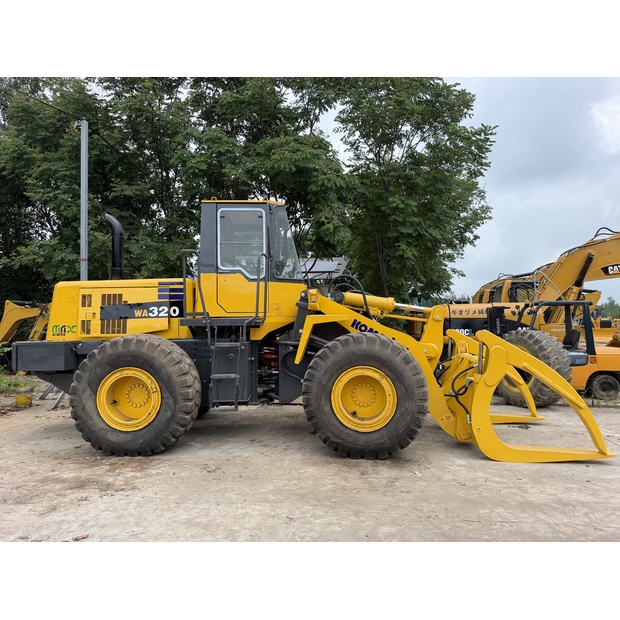 2018 Komatsu WA320-49173346