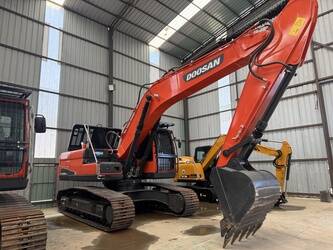 2023-doosan-dx225-lca-49173357