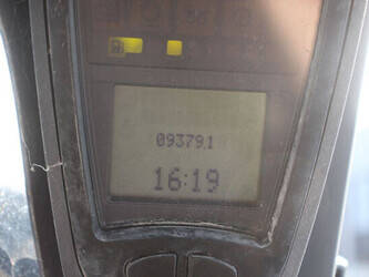 2012-linde-h30d-01-1489991-49173611