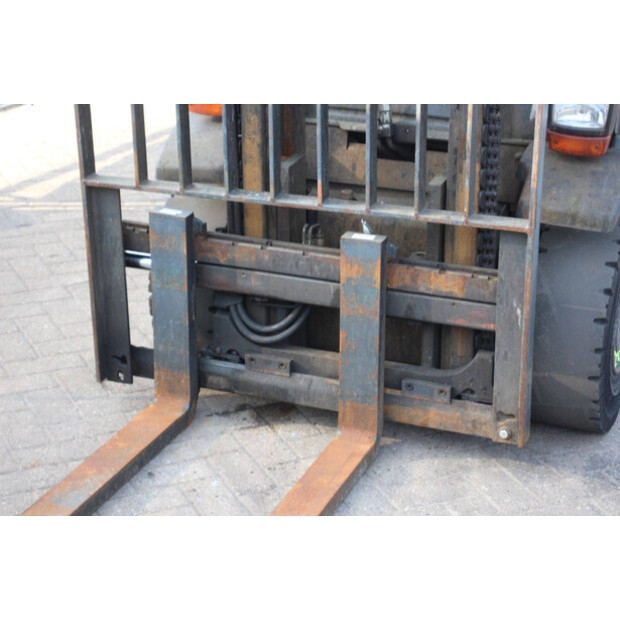 2010 ليندي H25D-01-49173657