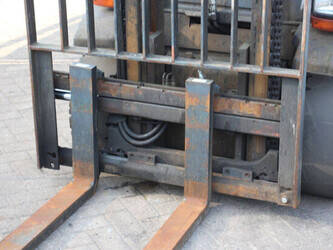 2010-linde-h25d-01-1489993-49173657