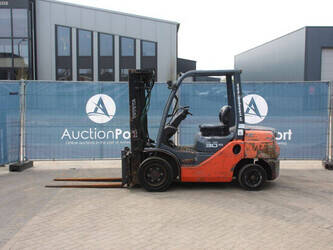 2009-toyota-02-8fdf30-1489994-49173680