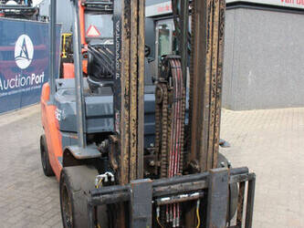 2009-toyota-02-8fdf30-1489994-49173684