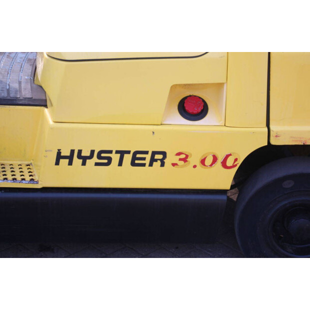 2004 Hyster H3.00XM-49173784