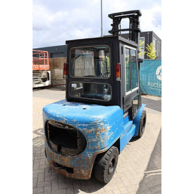 2001 Caterpillar DP35K-49173807