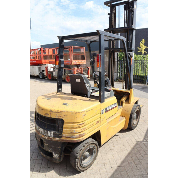 1997 Caterpillar DP30-49173852
