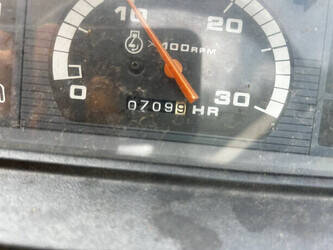 mitsubishi-mt165-1490011-49174266