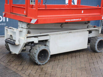 2015-holland-lift-monostar-v-sael14-1490025-49174552