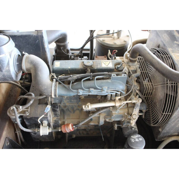 2011 سولير 65-49175146