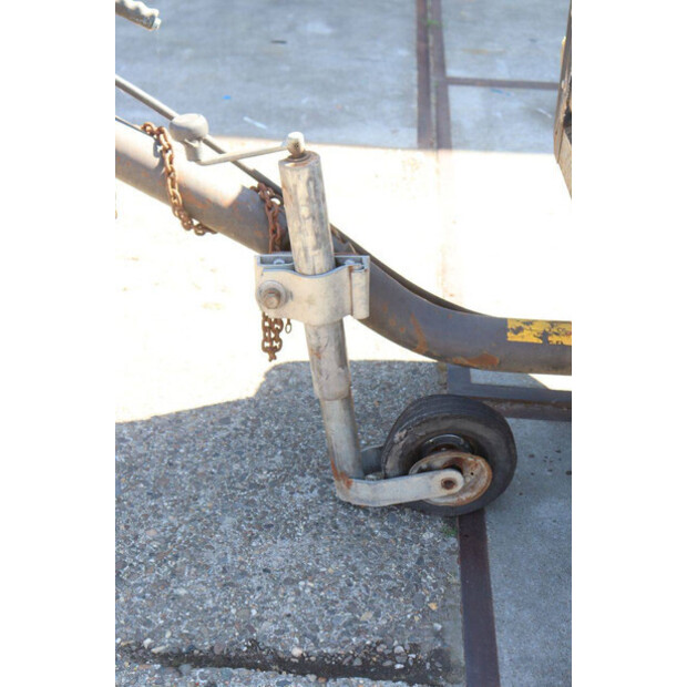 2004 أطلس كوبكو XAS57DD-49175306