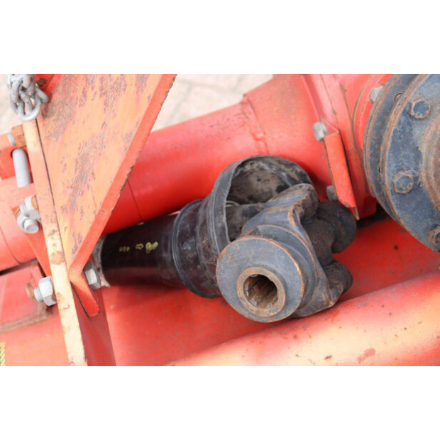 2007 Agric BM 100-49175330