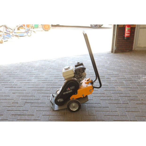 2025 GiANT GP1345G-49175672