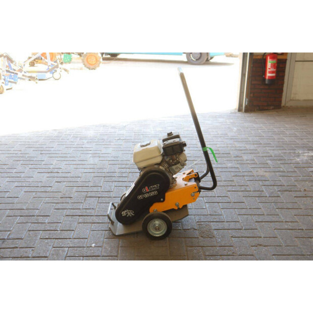 2024 GiANT GP1545G-49175686