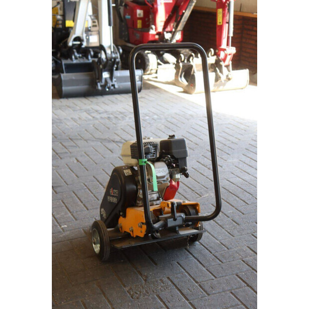 2024 GiANT GP1545G-49175688