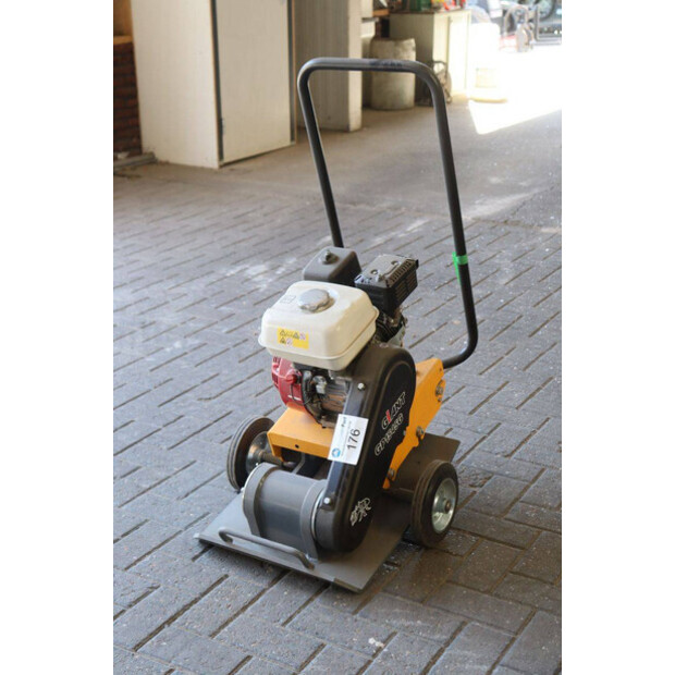 2024 GiANT GP1545G-49175693
