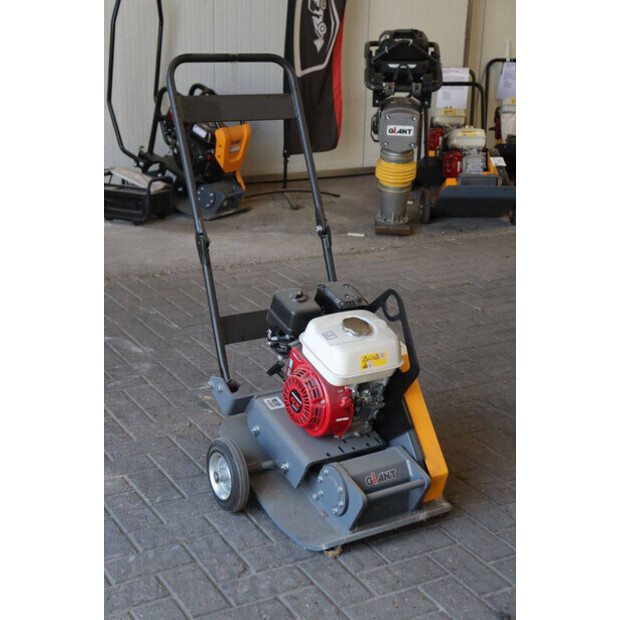 2025 GiANT GP1950G-49175706