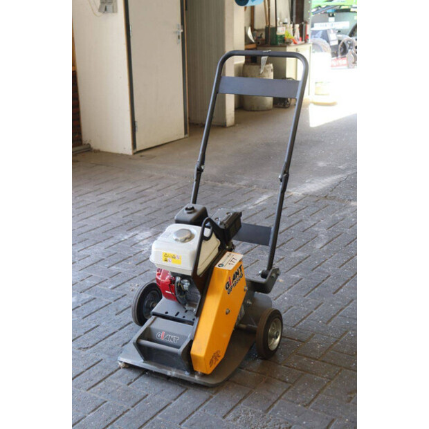 2025 GiANT GP1950G-49175708